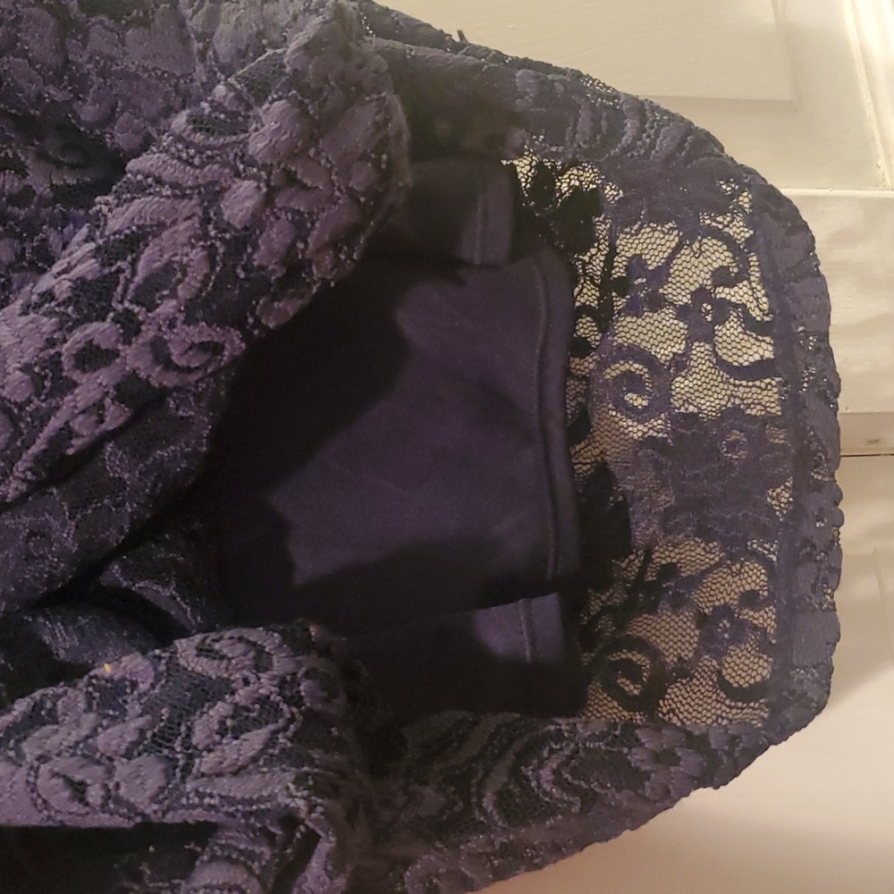 Jessica Simpson Maternity Lace Top - Picture 4 of 4